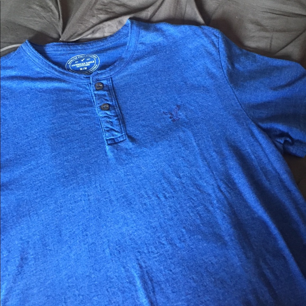 NWOT American Eagle Tee